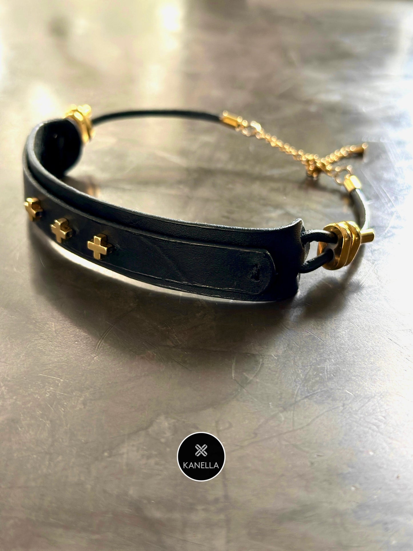 Anemone Choker - Kanella Leather