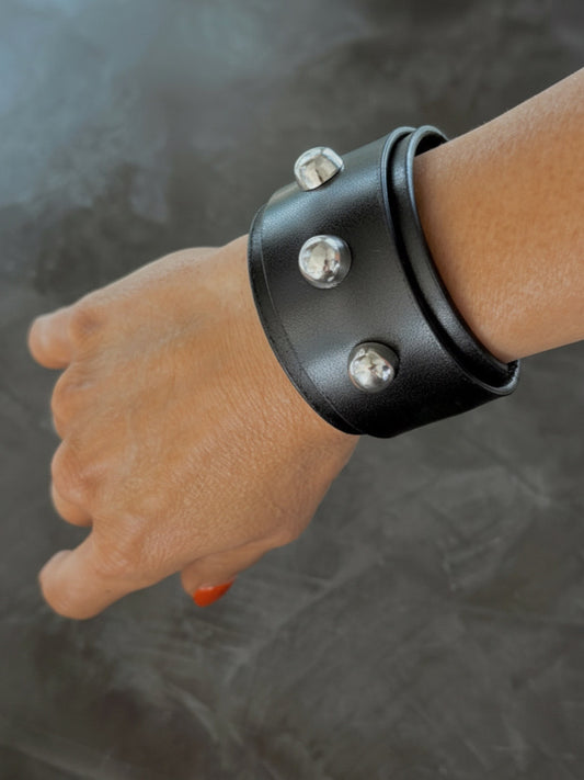 PELAGIA leather cuff - kanella leather 