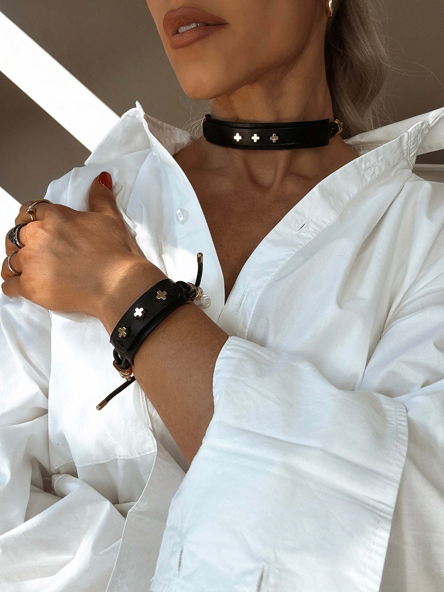 Anemone Leather Choker Necklace