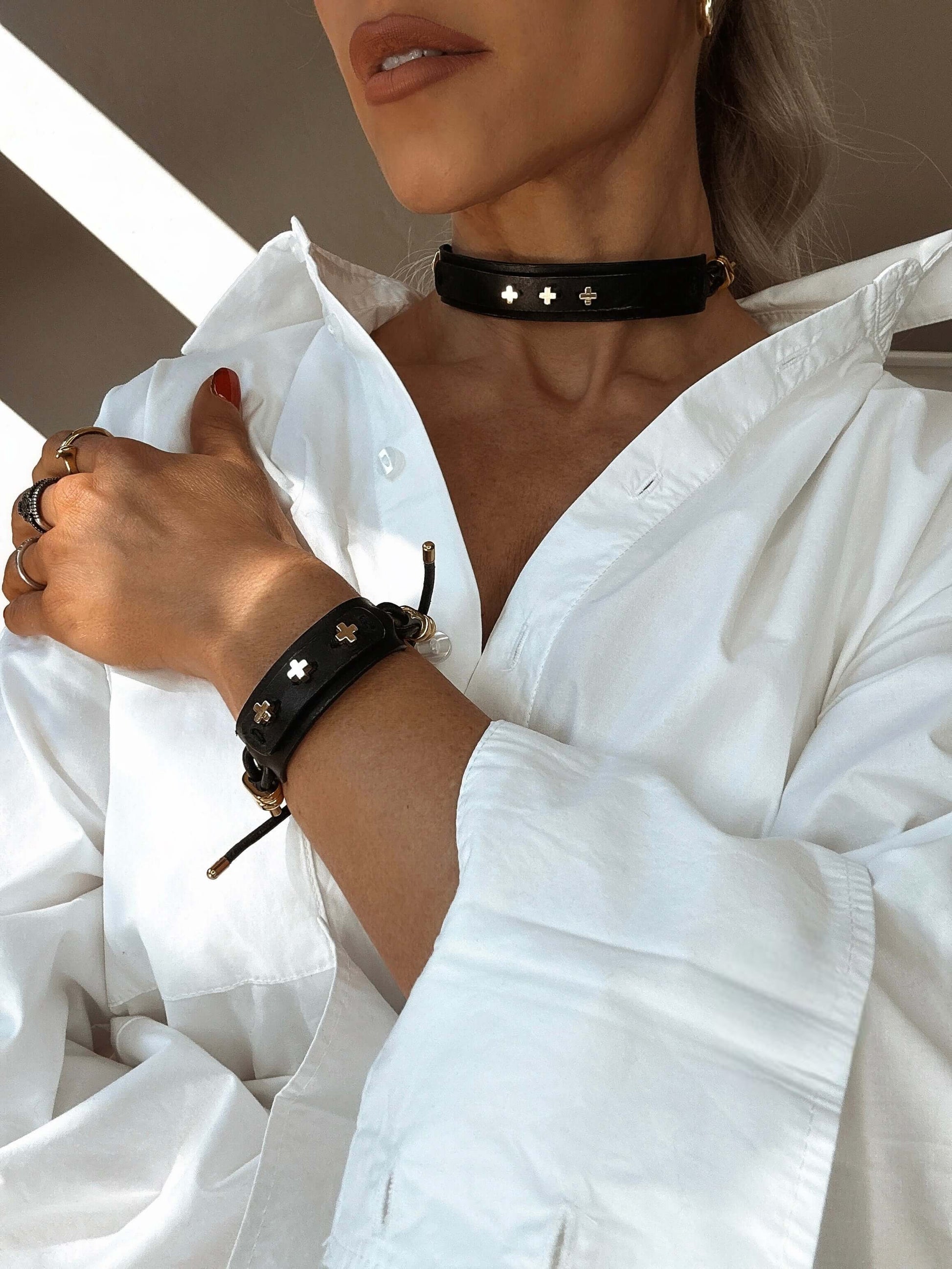 Anemone Leather Choker Necklace
